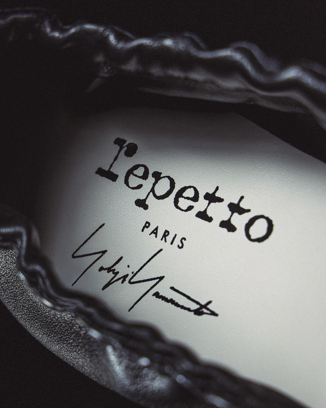 「Yohji Yamamoto × Repetto」限定カプセルコレクション発売